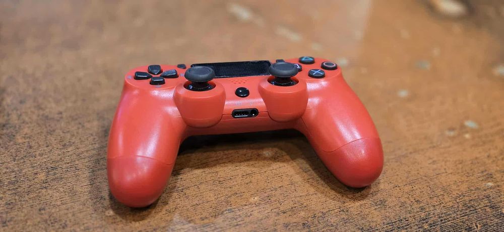 Pad do konsoli PS4 CUH-ZCT2E nowy