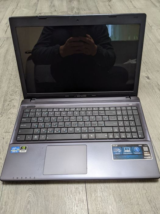 Ноутбук ASUS x55u ssd-500