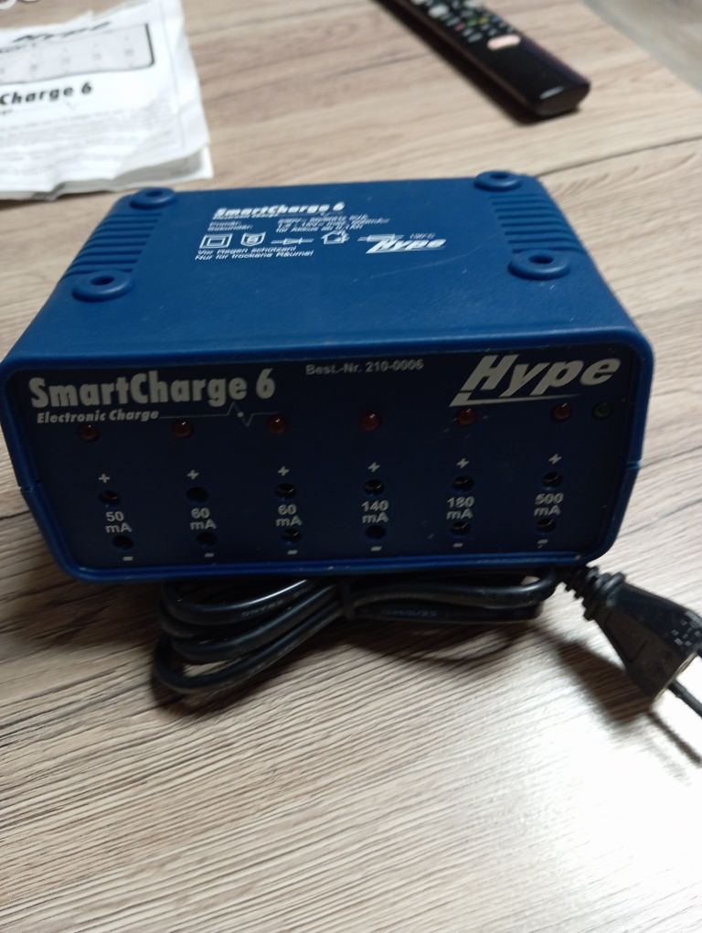 Prostownik-ładowarka Hype Smartcharge6
