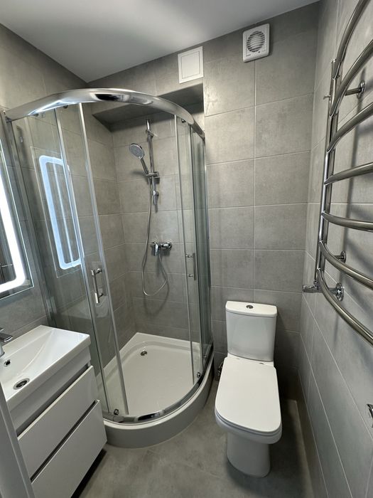 Продаж Таунхаус з ремонтом від Забудовника Петропавлівське лівий берег