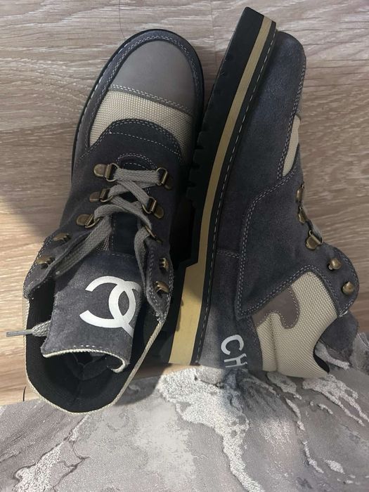 Червики, ботінки, кеди, чоботи