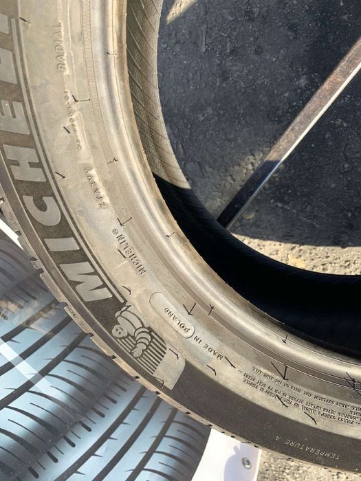 Шини нові 235/55 R19 пара Michelin літо, нові