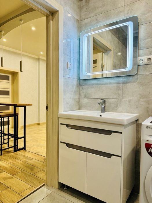 Енергозберігаючий будинок в Ужгороді з доходом 1000$ в місяць