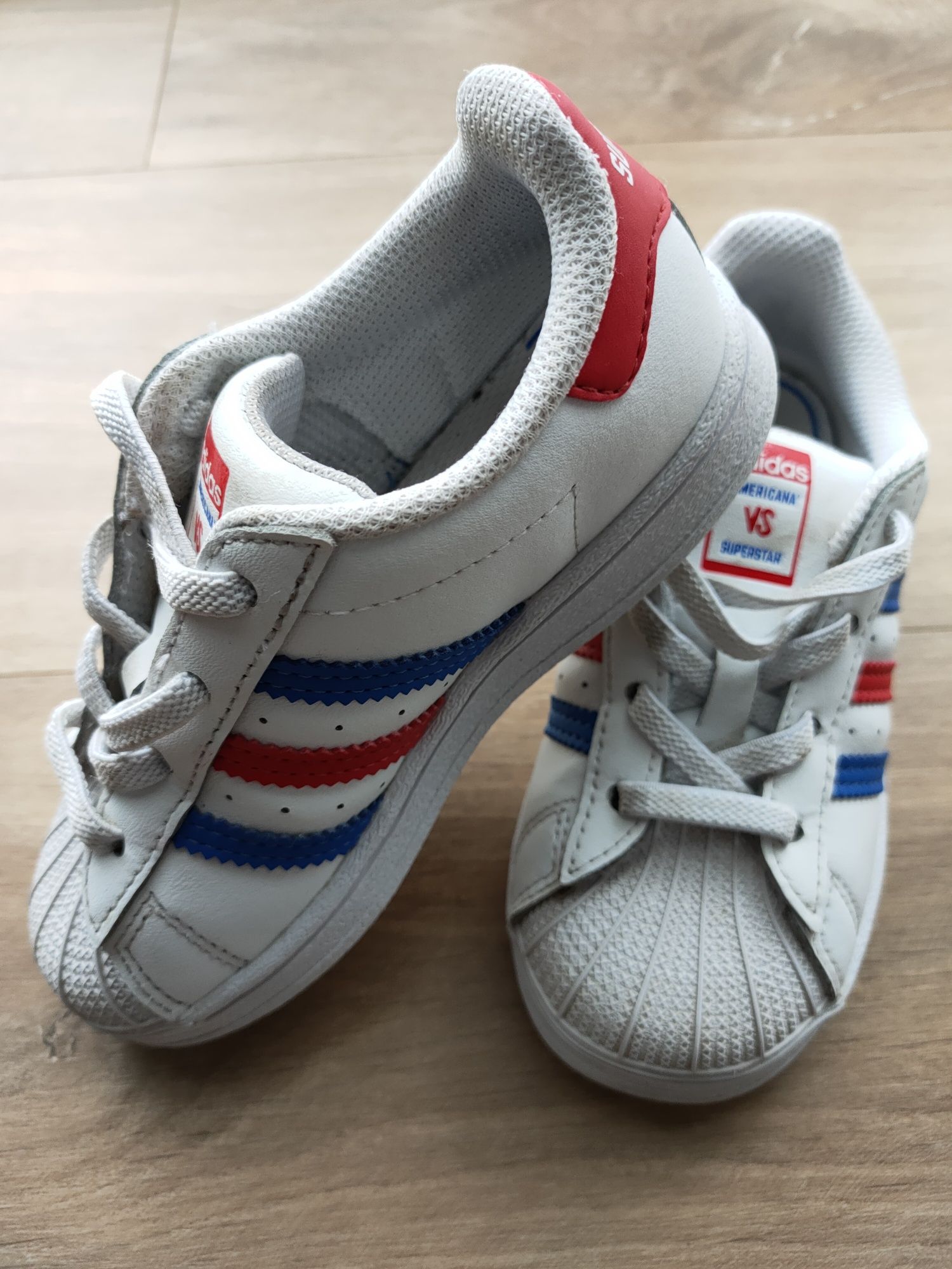 Buty dziecięce Adidas superstar 26