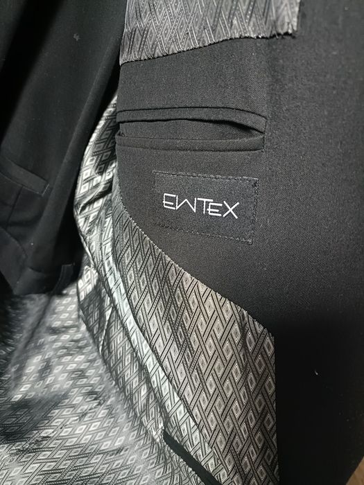 Czarny garnitur Ewtex