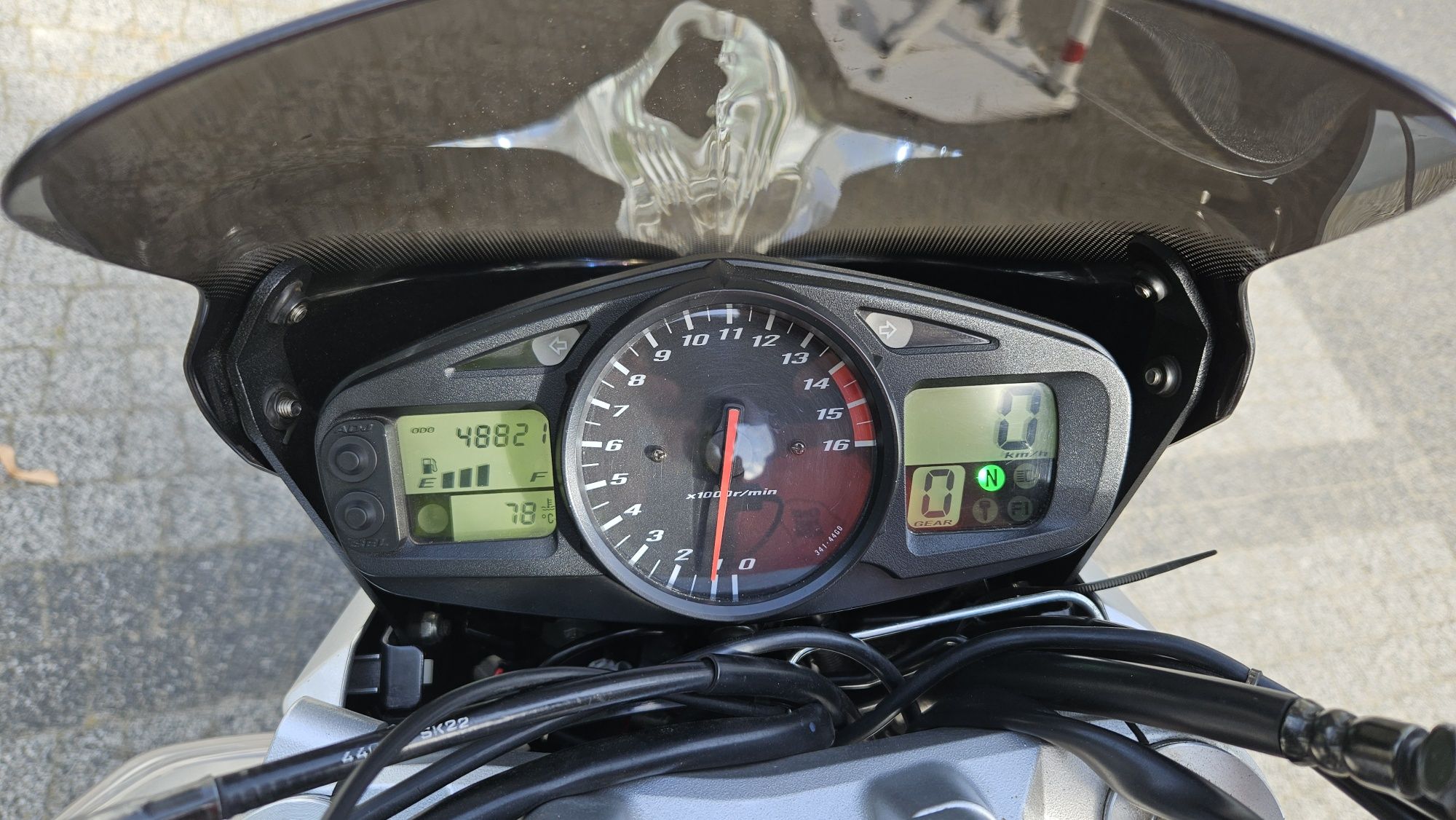 Suzuki GSR 600, rok 2006