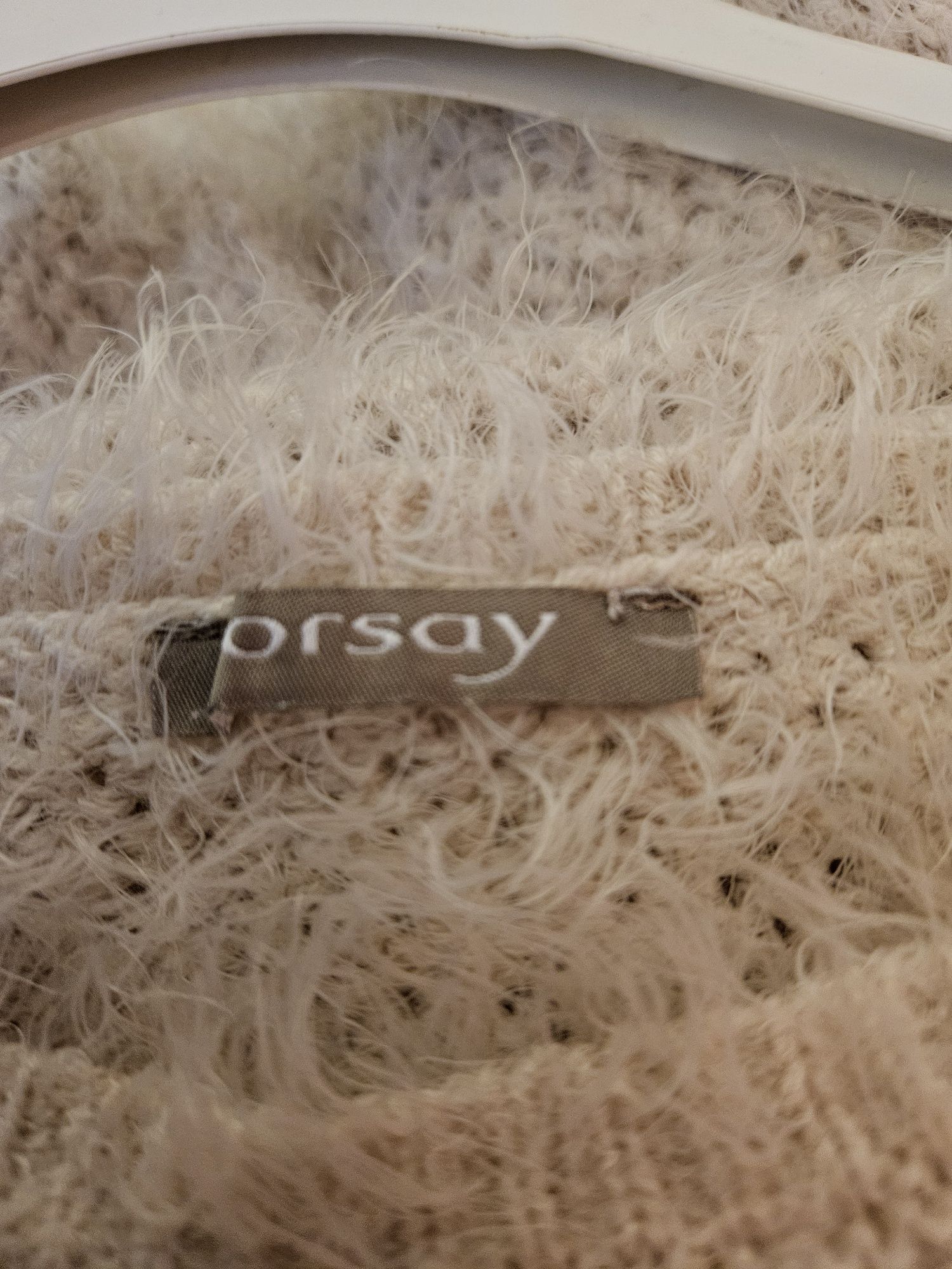 Sweter z włoskiem Orsay S