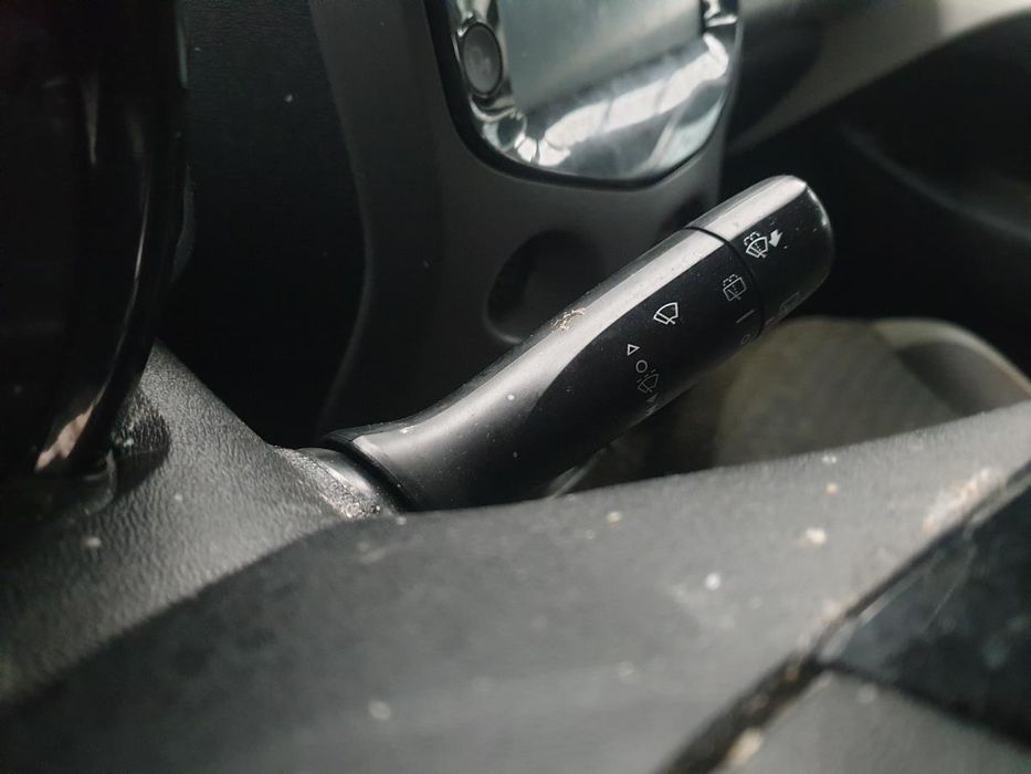 Conjunto / manetes de luzes e limpa vidros TOYOTA Aygo (_B4_)