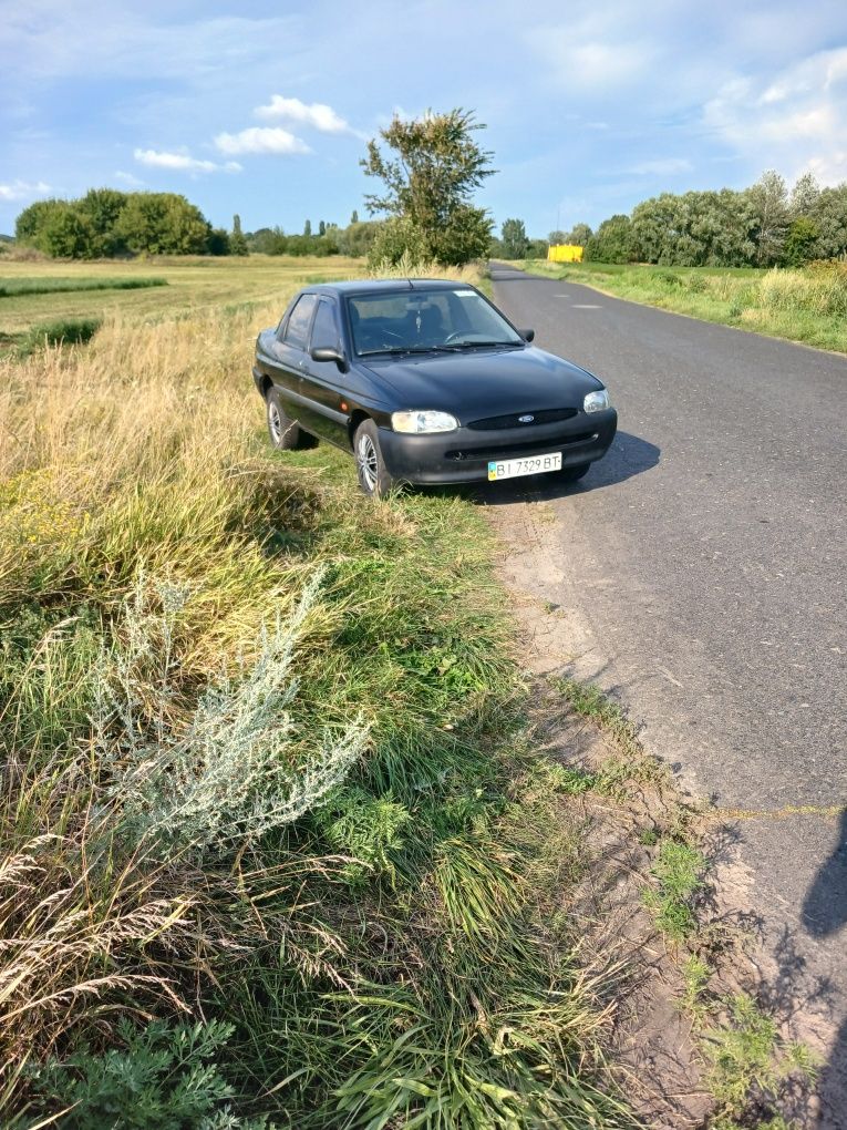 Продам  Ford Escort