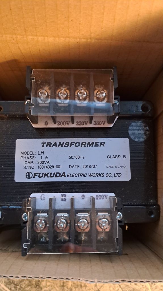 Transformator 230V-100V 300VA Fukuda