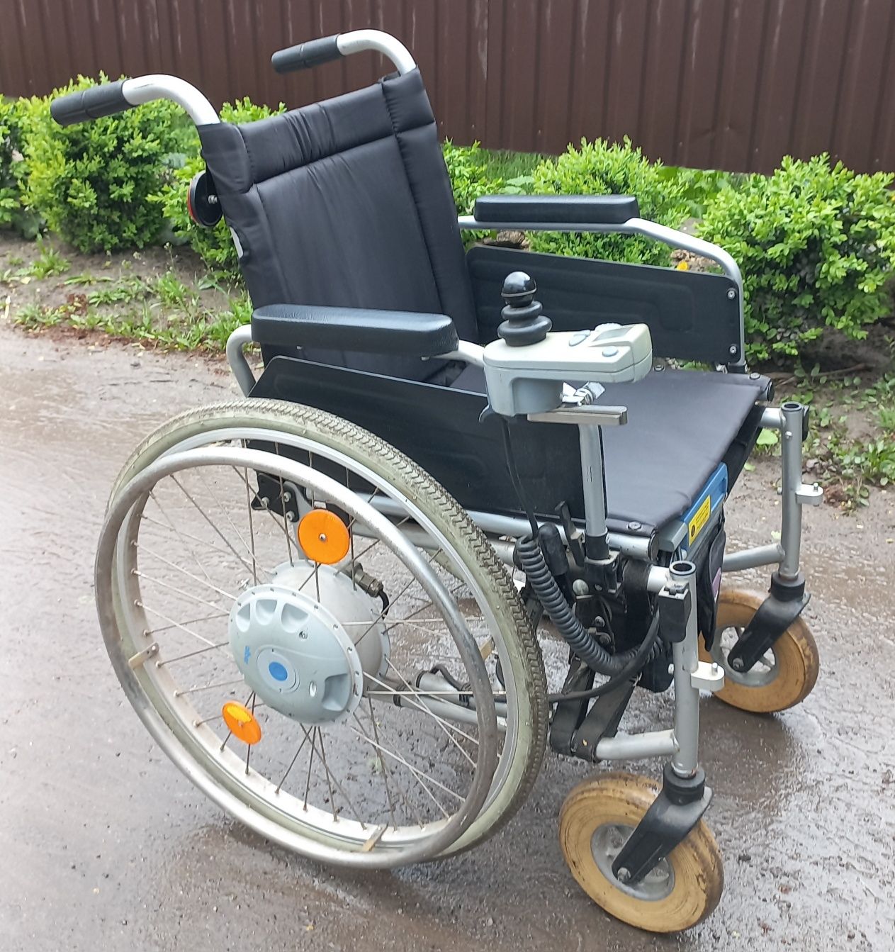 Фірмовий Фірмовий електричний інвалідний візок б/в