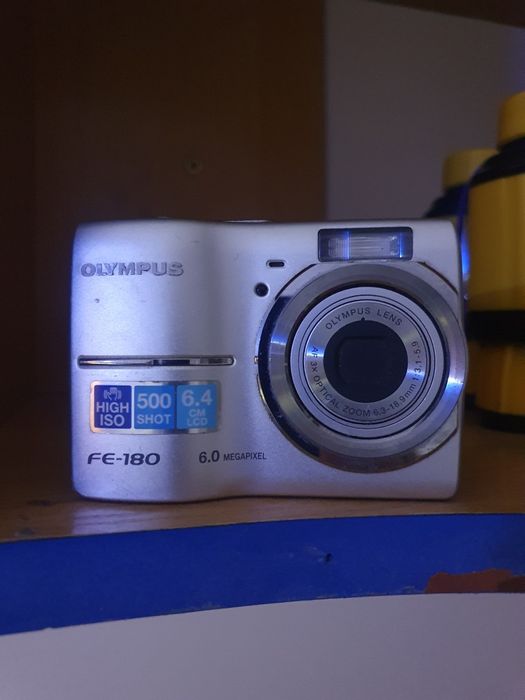 Фотоапарат Олімпус