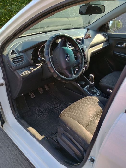 Продам Kia Rio 2012