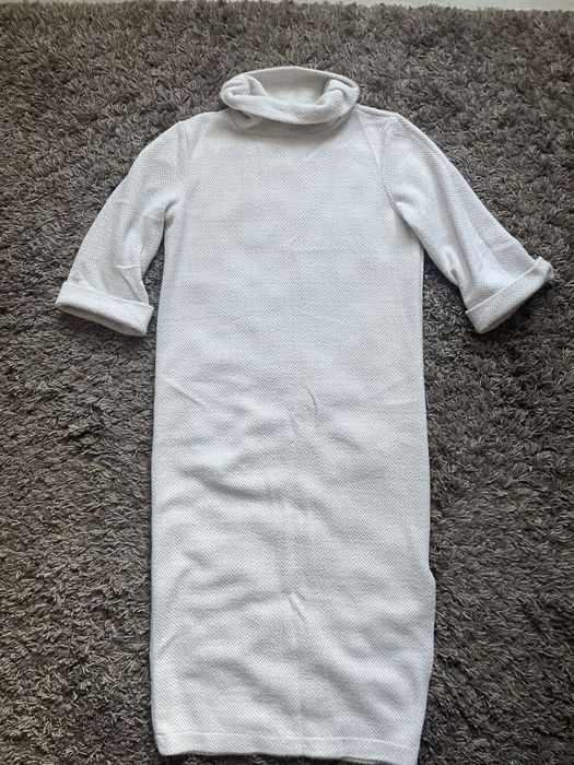 Плаття тепле, стильне