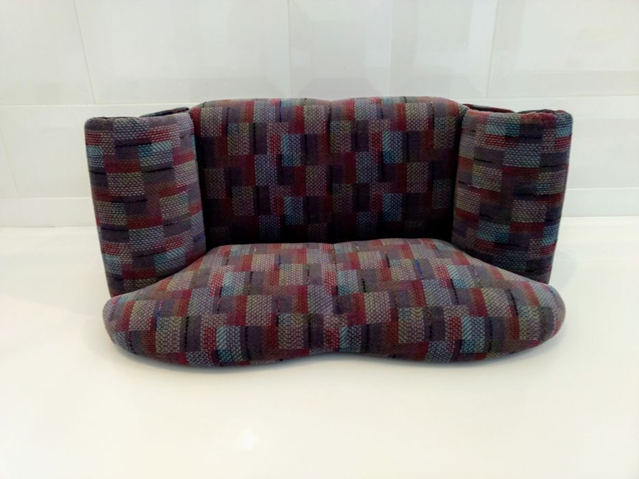 Sofa kanapa fotel dla lalek zabawka retro klasyk gadżet