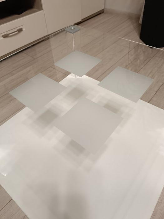 Stolik stan jak nowy