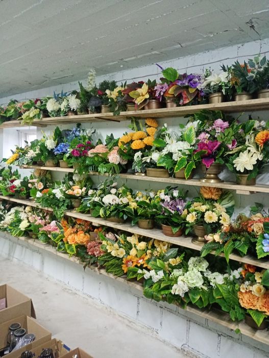 Stroiki na cmentarz wyprzedaż