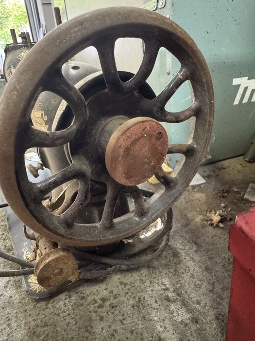 Швейная машинка Singer Sphinx