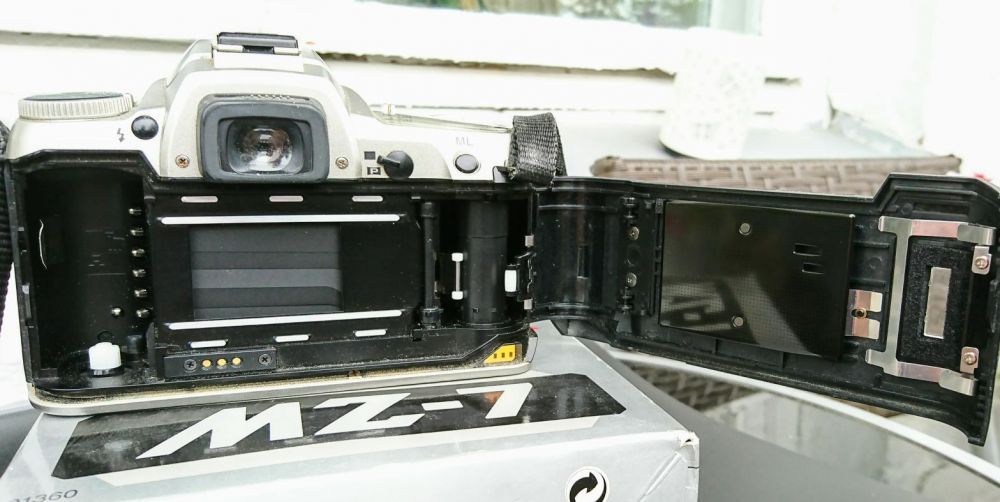 Пленочный фотоаппарат Pentax MZ - 7