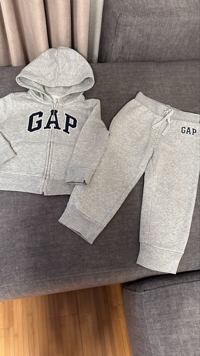 Костюм Gap розмір 2-3 роки