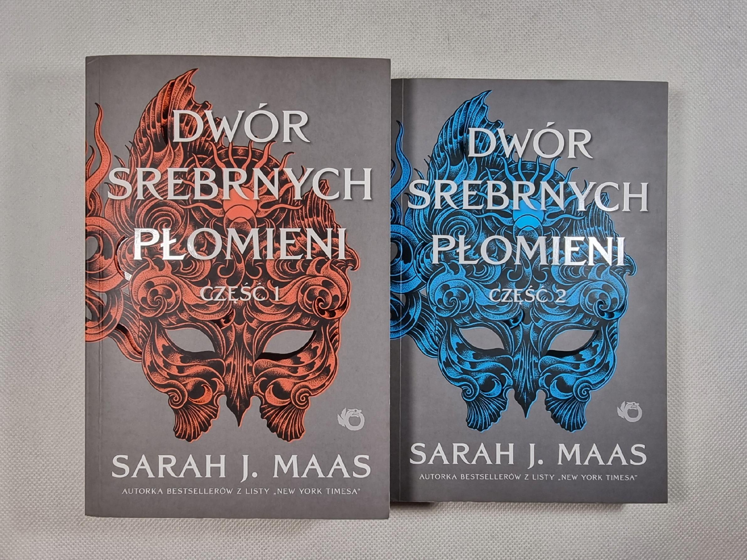 Dwór Srebrnych Płomieni Część 1 + 2 / Sarah J. Maas