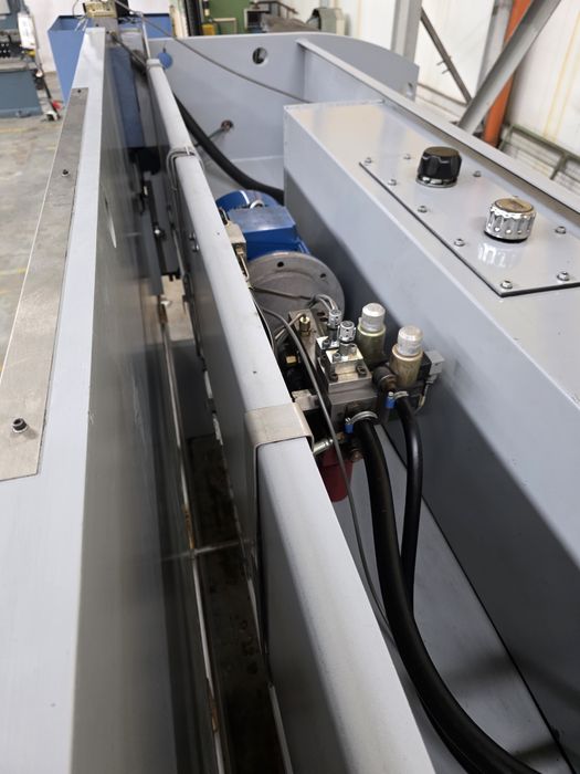 Prasa Krawedziowa krawedziarka SAFAN 120 ton 4300mm CNC