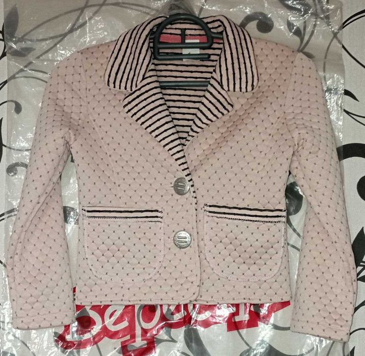 Піджак кофта 122 розмір 6-7 років