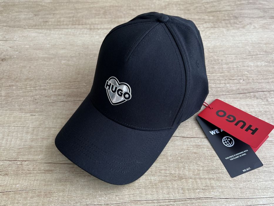 Кепка женская HUGO, Hugo Boss.