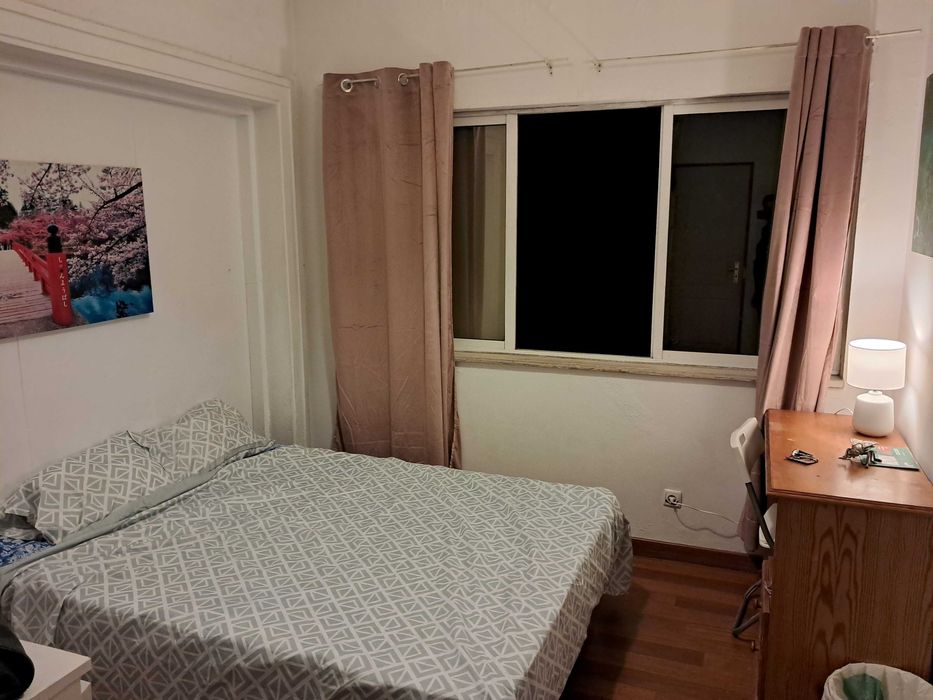 Quartos CASAL espaçosos. Luminosos.Campolide, Centro Lisboa.