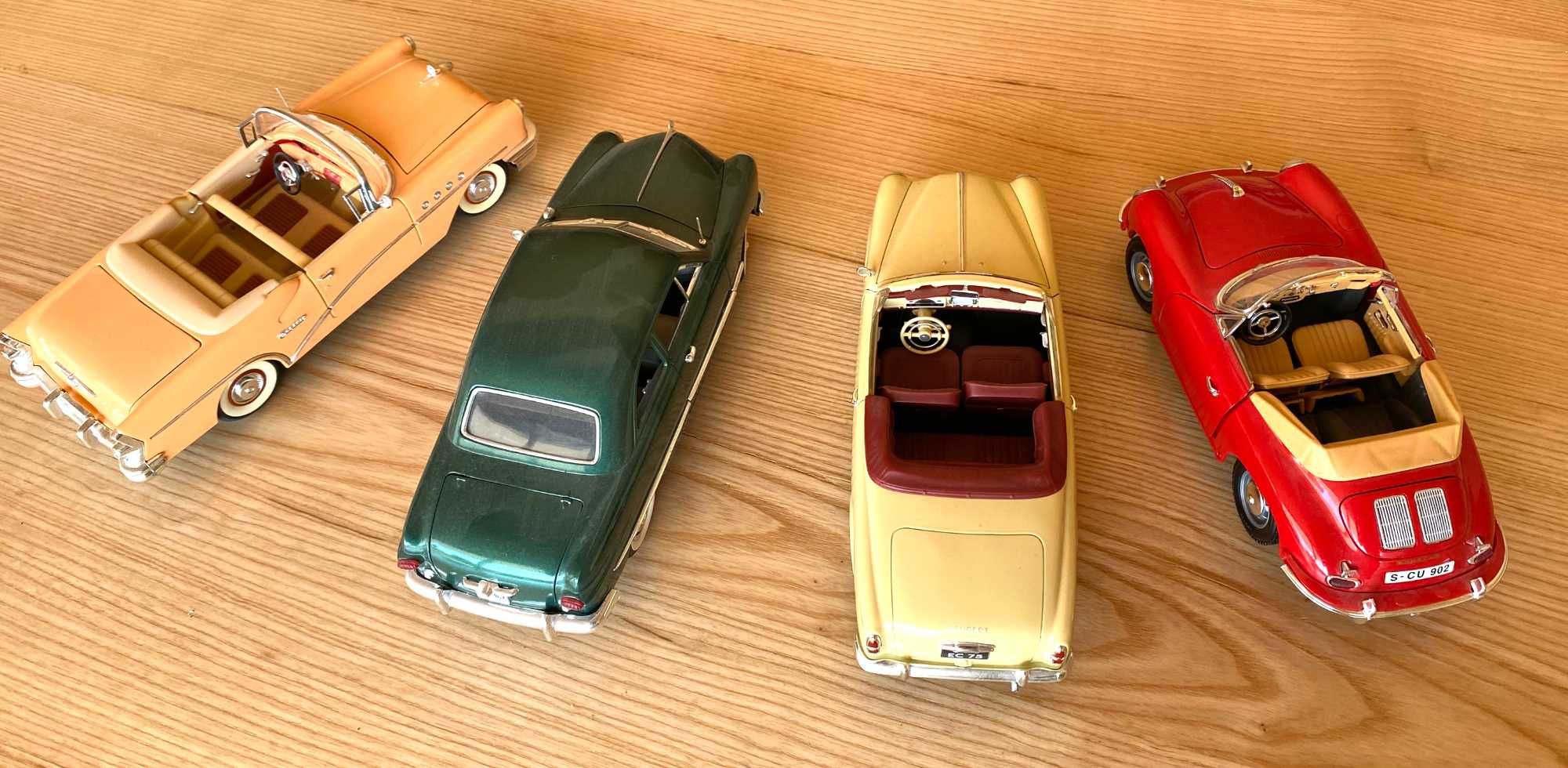 Carrinhos miniatura