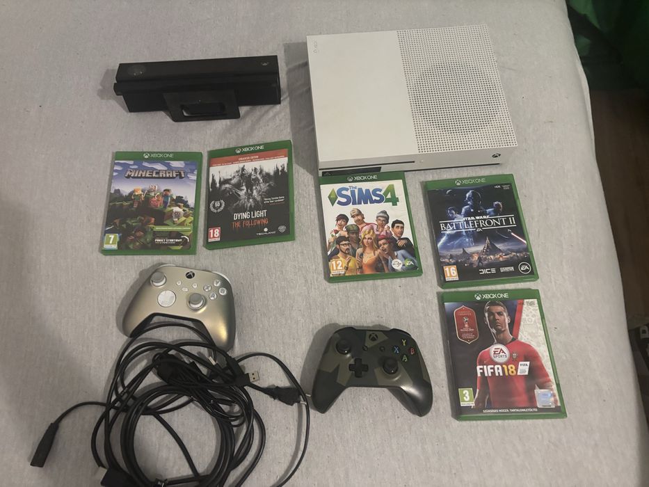 Zestaw Xbox One S Kinect 2 pady 5 gier Okablowanie