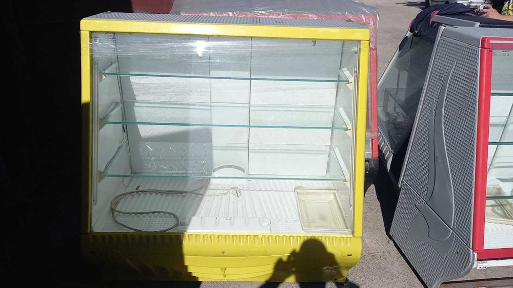 холодильні вітрини