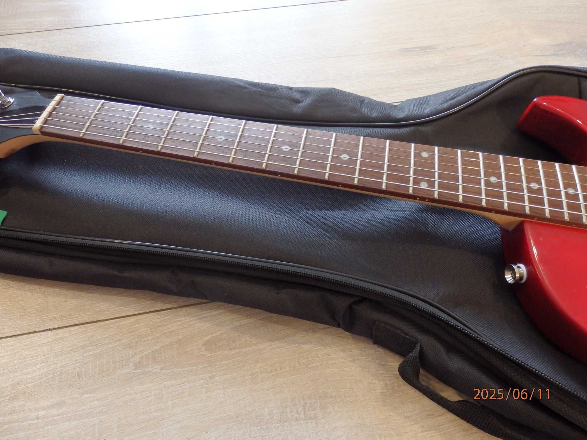 Cort CR100 z przet. Tonerider Alnico 2 Classic, osprzet Gotoh