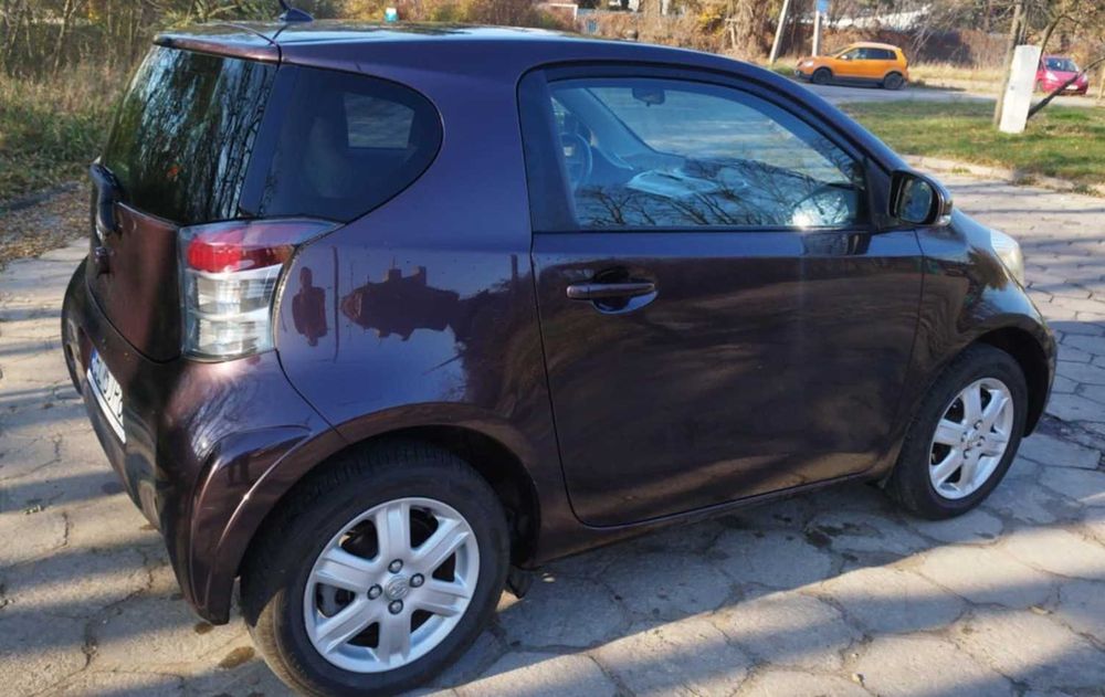 TOYOTA IQ 1.0 2009r.