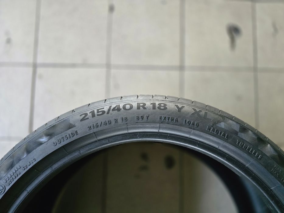 Pneus 215/40 R18