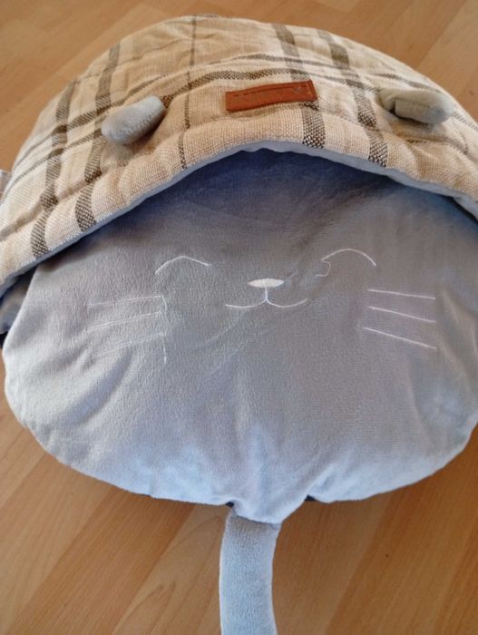 Kitty Legowisko dla pupila Szary kotek