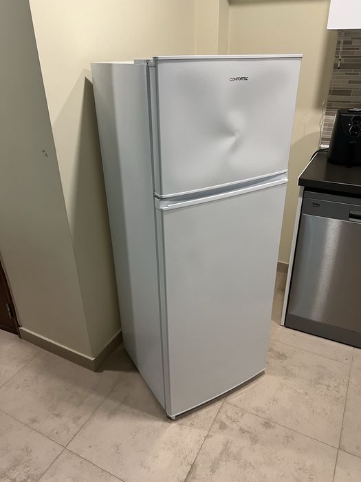 Frigorífico Confortec 143cm