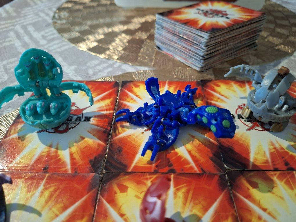 Bakugan 14 kulek + karty