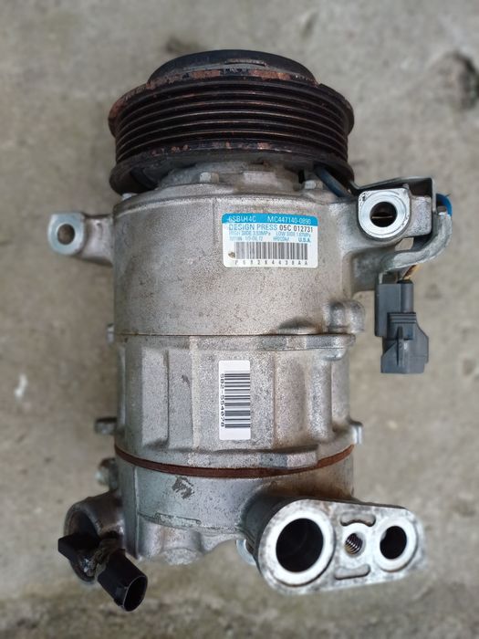 Продам компрессор кондиционера.