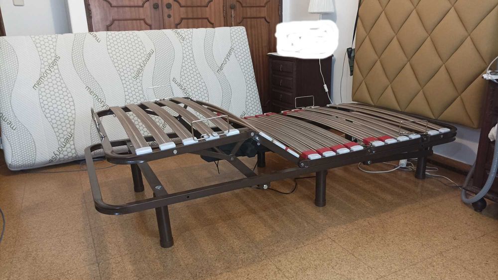 Cama/Estrado Articulado c/Colçhão (Oferta Cabeçeira)
