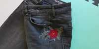 ORASY Spodnie jeansy czarne rozmiar 38 naszywki kwiaty róże