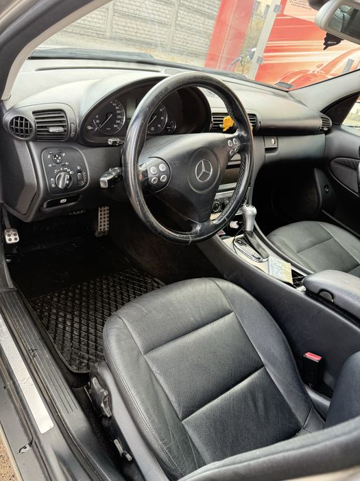 Mercedes C200 kompressor automat 1.8 skóry 2004