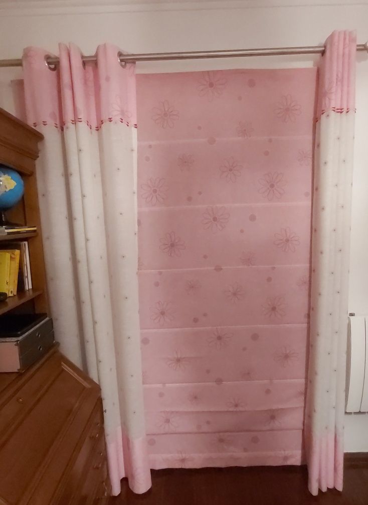 Cortinados e edredão para quarto de menina