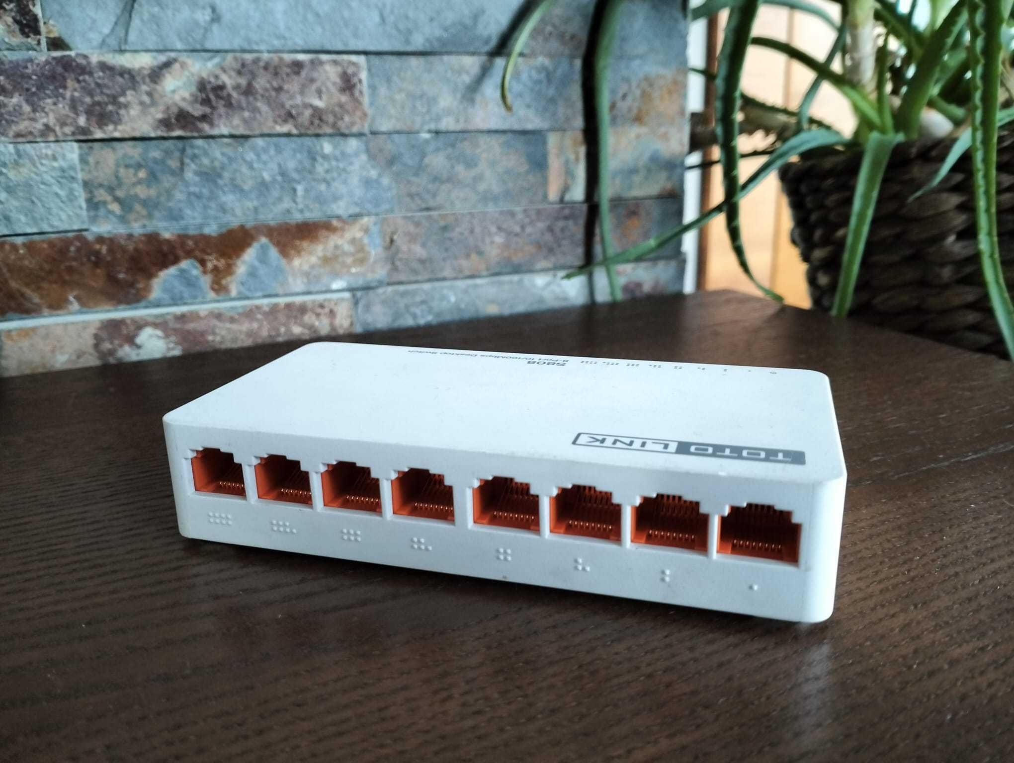 TOTOLINK S808 switch niezarządzalny Fast Ethernet (10/100)
