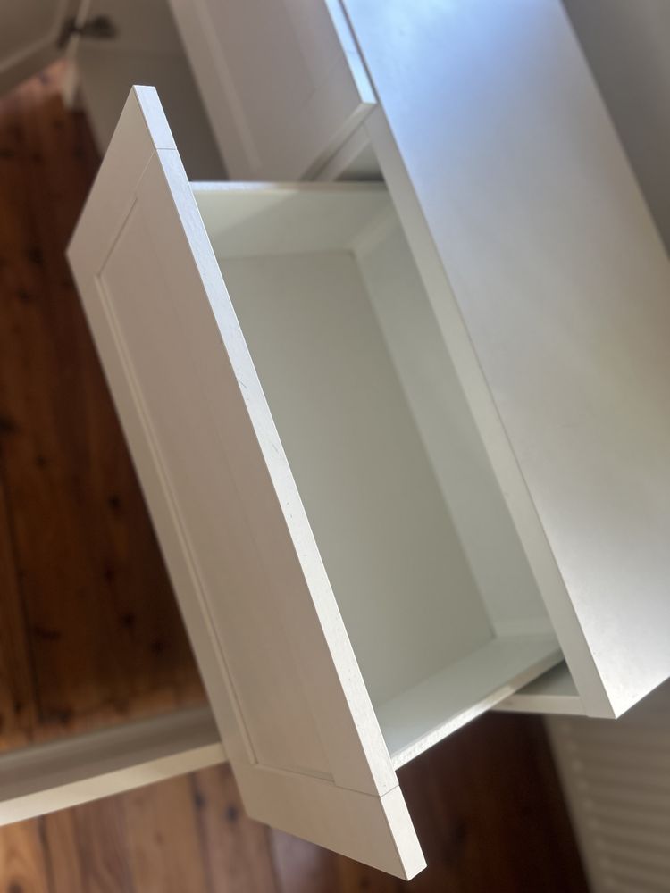 Komoda IKEA Besta