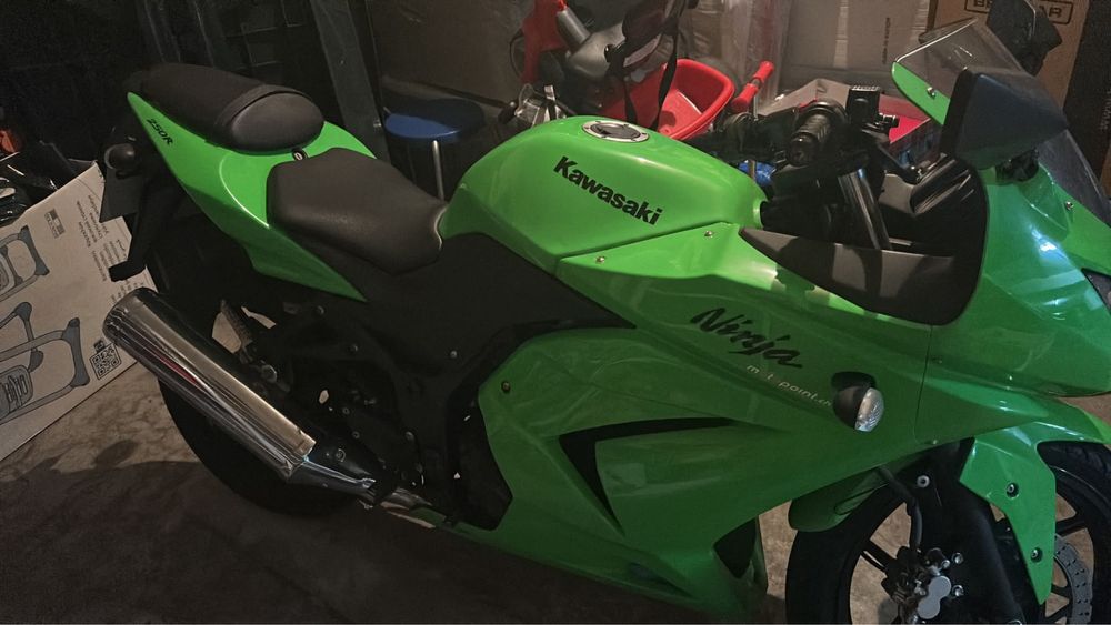 Kawasaki 250 R impecavel