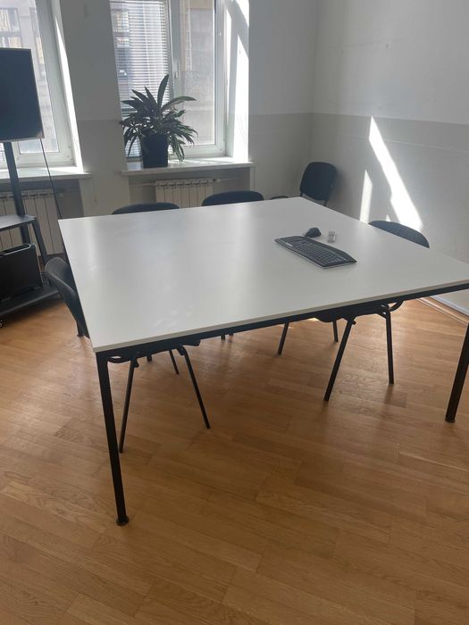 Стіл офісний, аудиторний 160*160