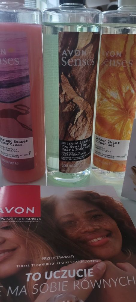 Żele Avon 3 sztuki 500 ml i granicy.Nowe.Polecam.