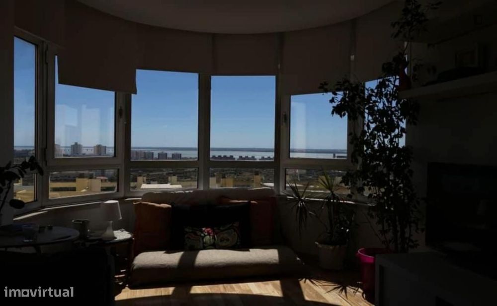 Apartamento com 2 quartos - localizado em Olaias Lisbon