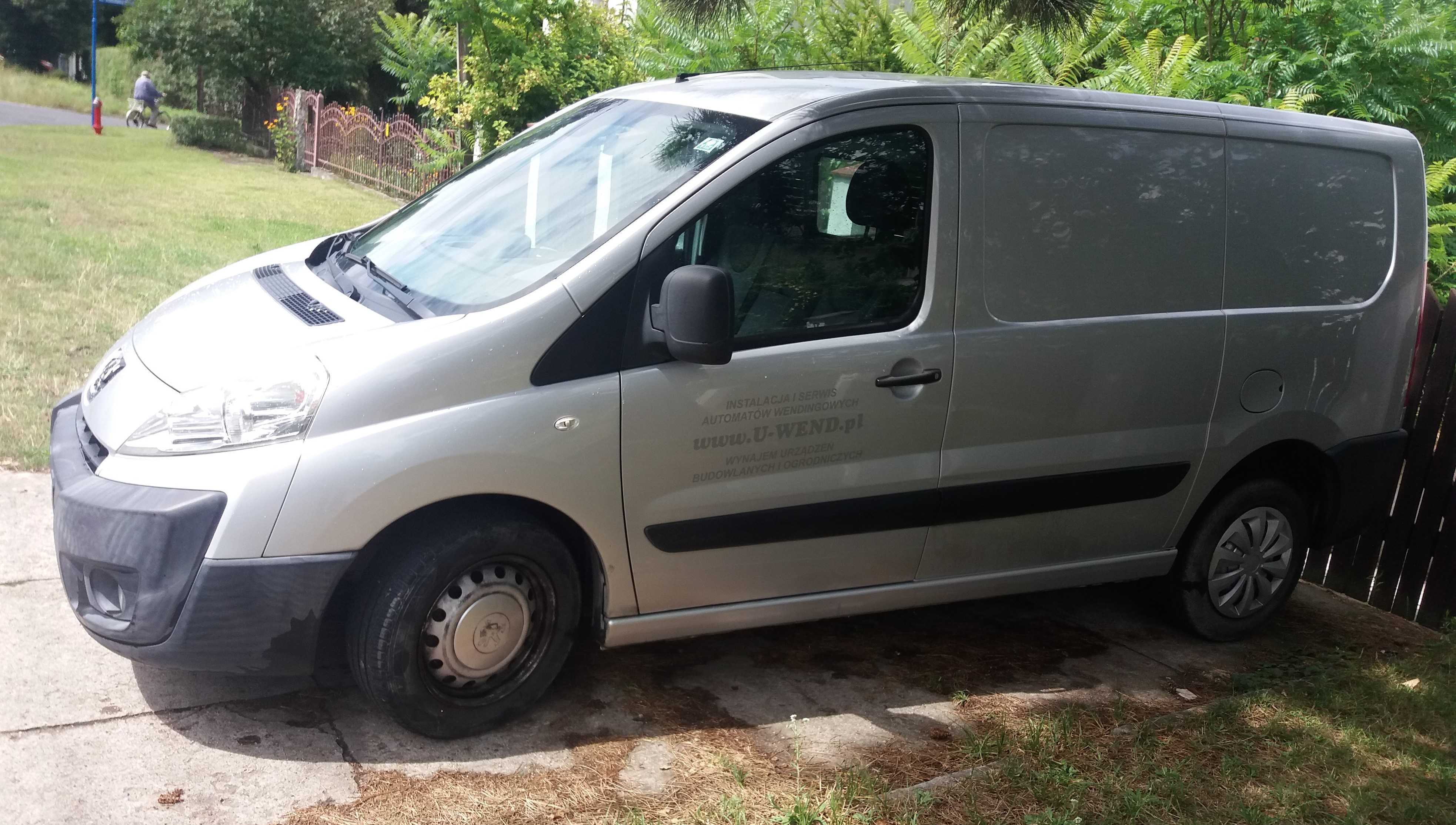 Peugeot Expert 2.0 3-osobowy. Z wadą.